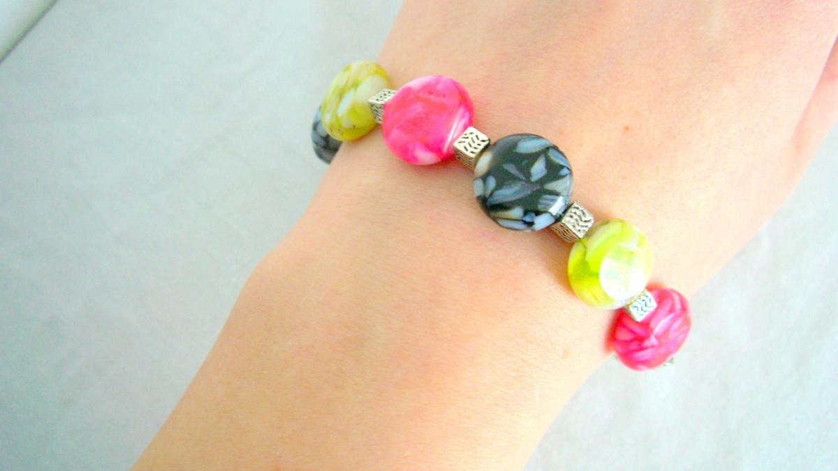 Bright Mother Of Pearl Bracelet on Luulla