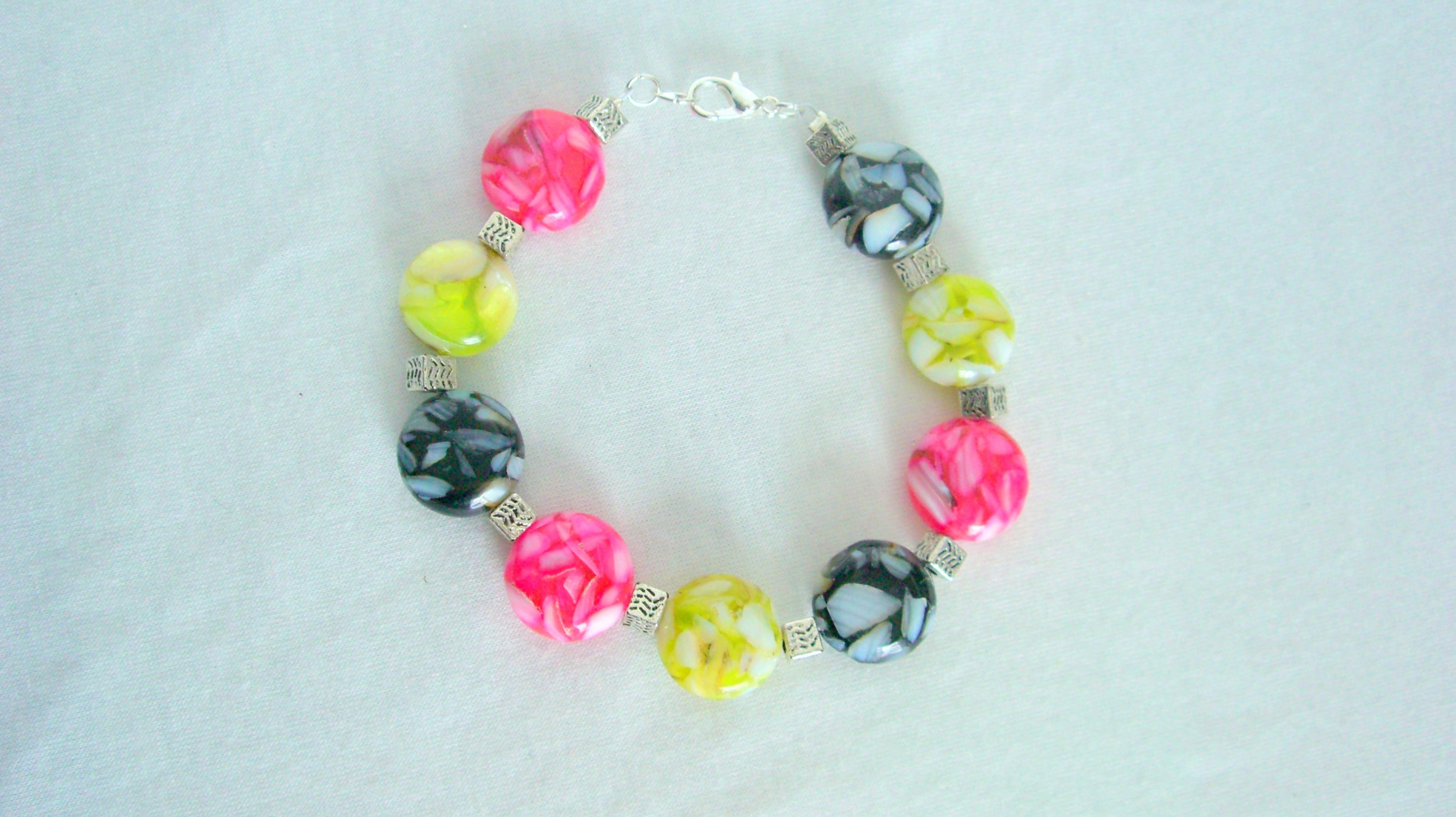 Bright Mother Of Pearl Bracelet on Luulla